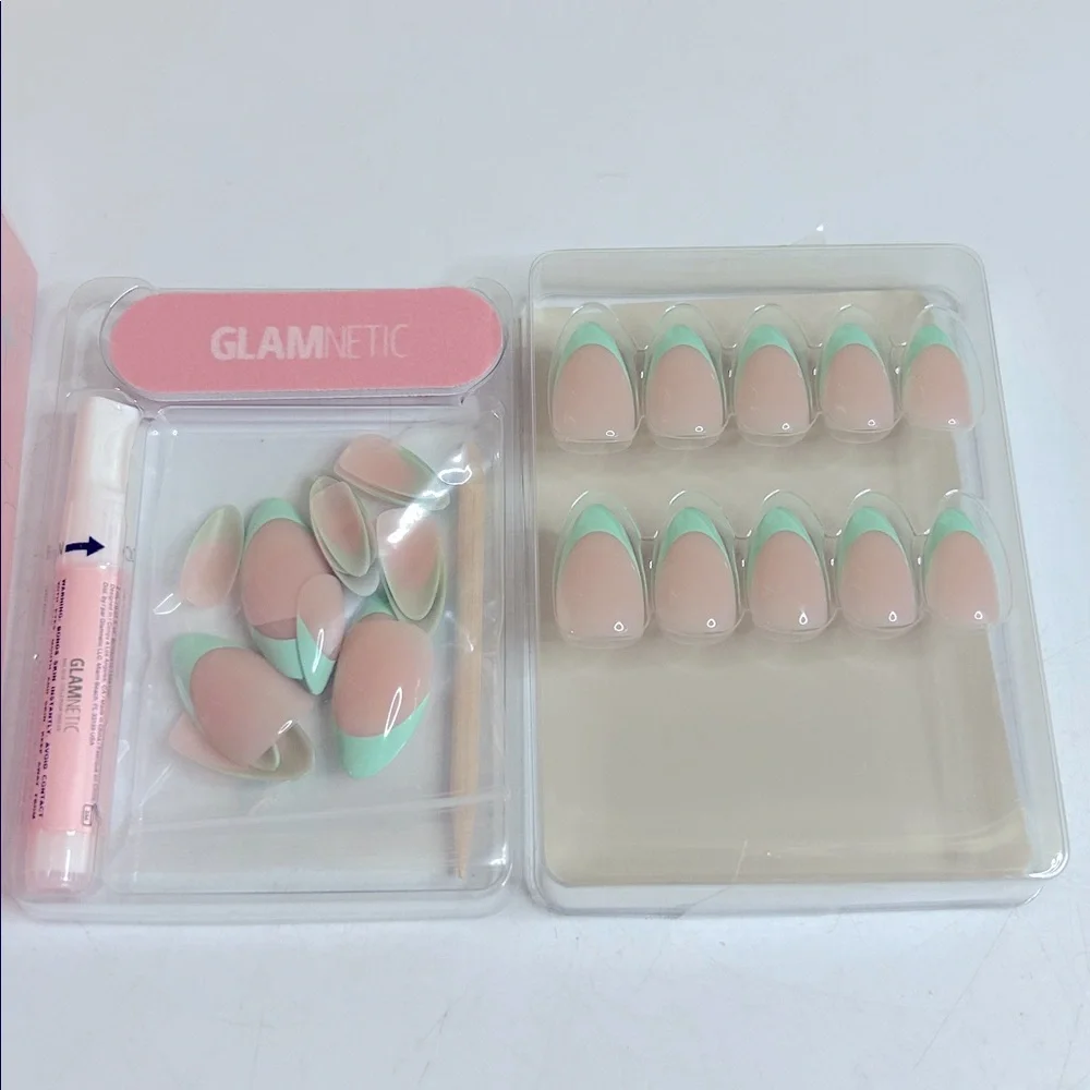 Glamnetic Press On-Nails Pistachio Crème
